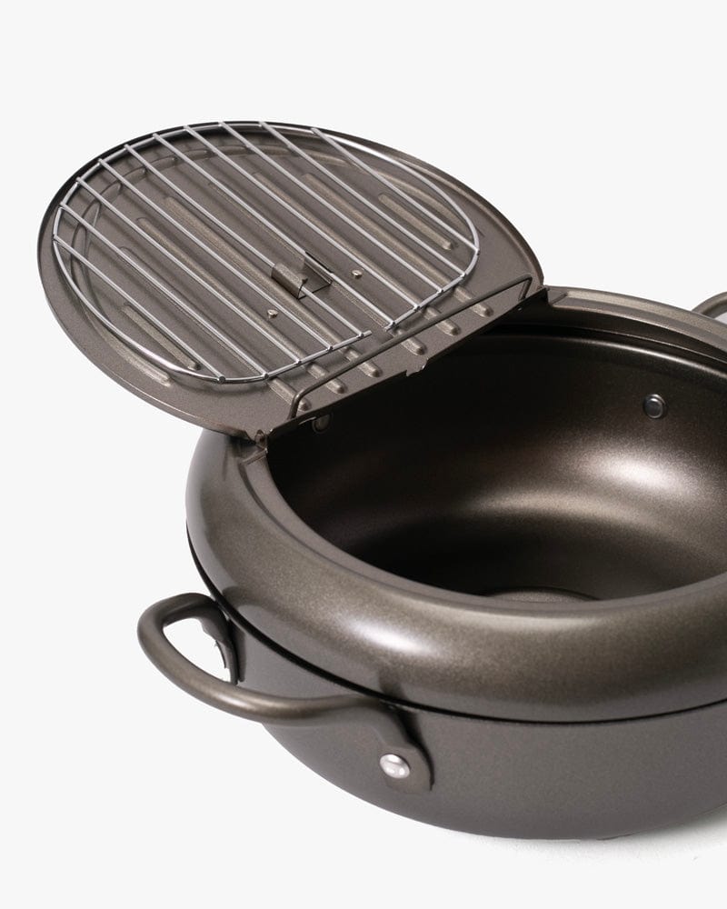 Yoshikawa Deep Frying Pot with Lid Kiriko Made