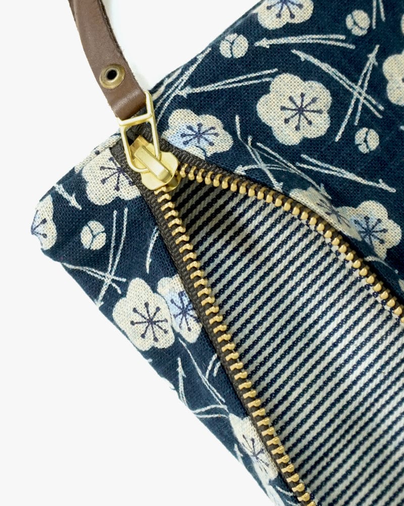 Flat Small Zipper Pouch by Kiriko