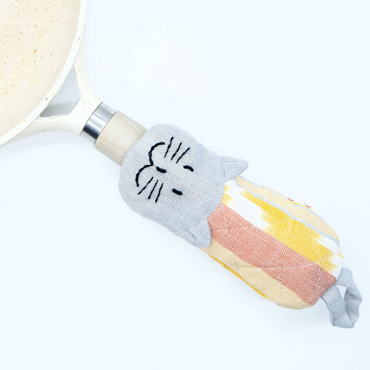 Upavim, Cat Skillet Handle Holder
