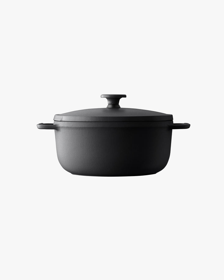Oven Pot 2.0, Vermicular, Round Knob Lid &amp; Lid Stand, Matte Black, 18cm