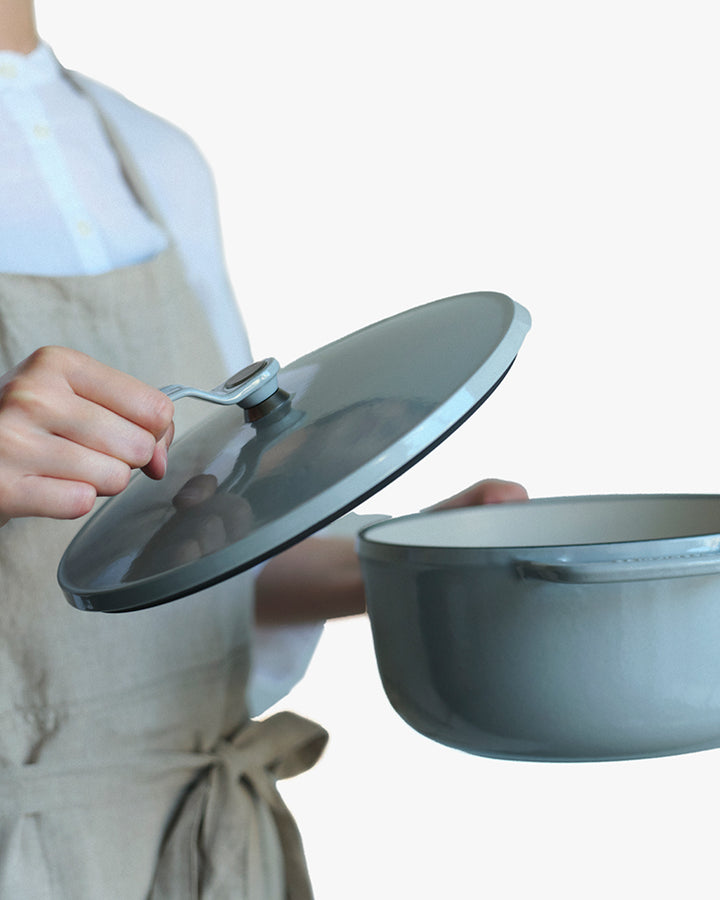 Oven Pot 2.0, Vermicular, Standing Handle, Oyster Gray, 26cm