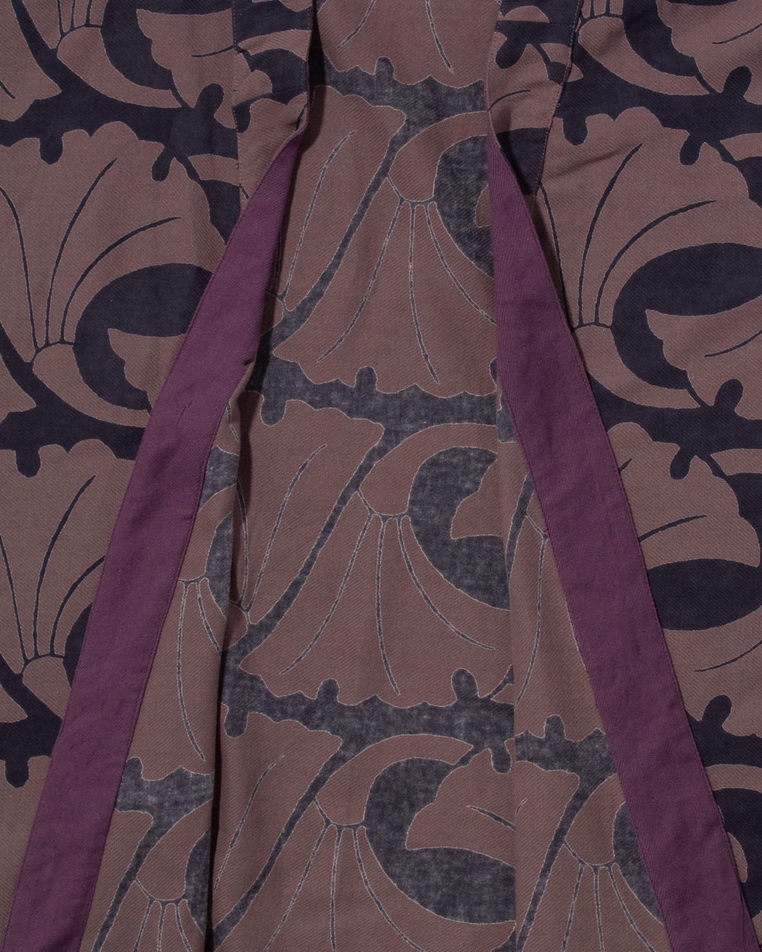 Wa-Modern Haori Robe, Sou Rai, Black with Mauve Ginkgo Leaves