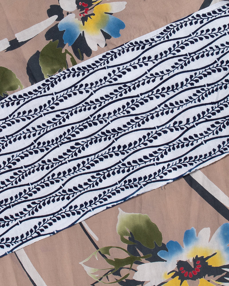 Kiriko Original Scarf, Split Yukata, Wide, Beige with Abstract Flowers