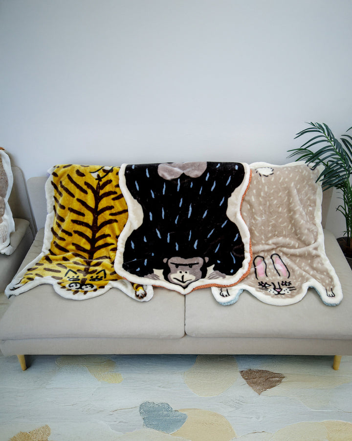 Momonga Plush Blanket, Bisque, Tiger