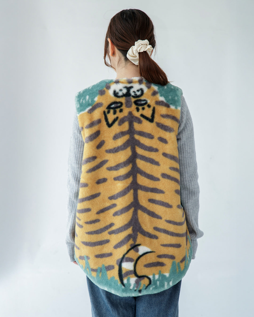 Momonga, Home Vest, Tiger