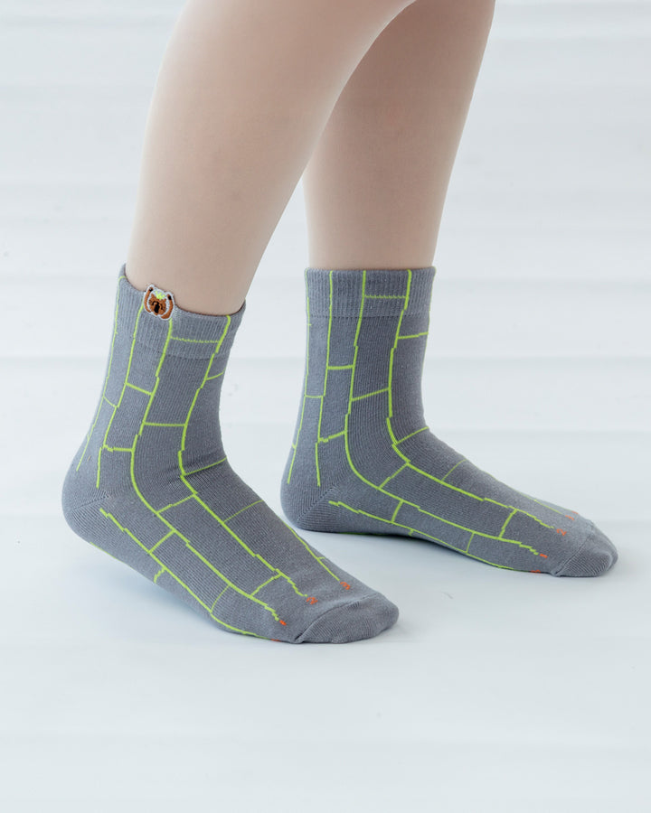 Bisque, CDF Etendue, Grey and Green Amidakuji Cat Sock