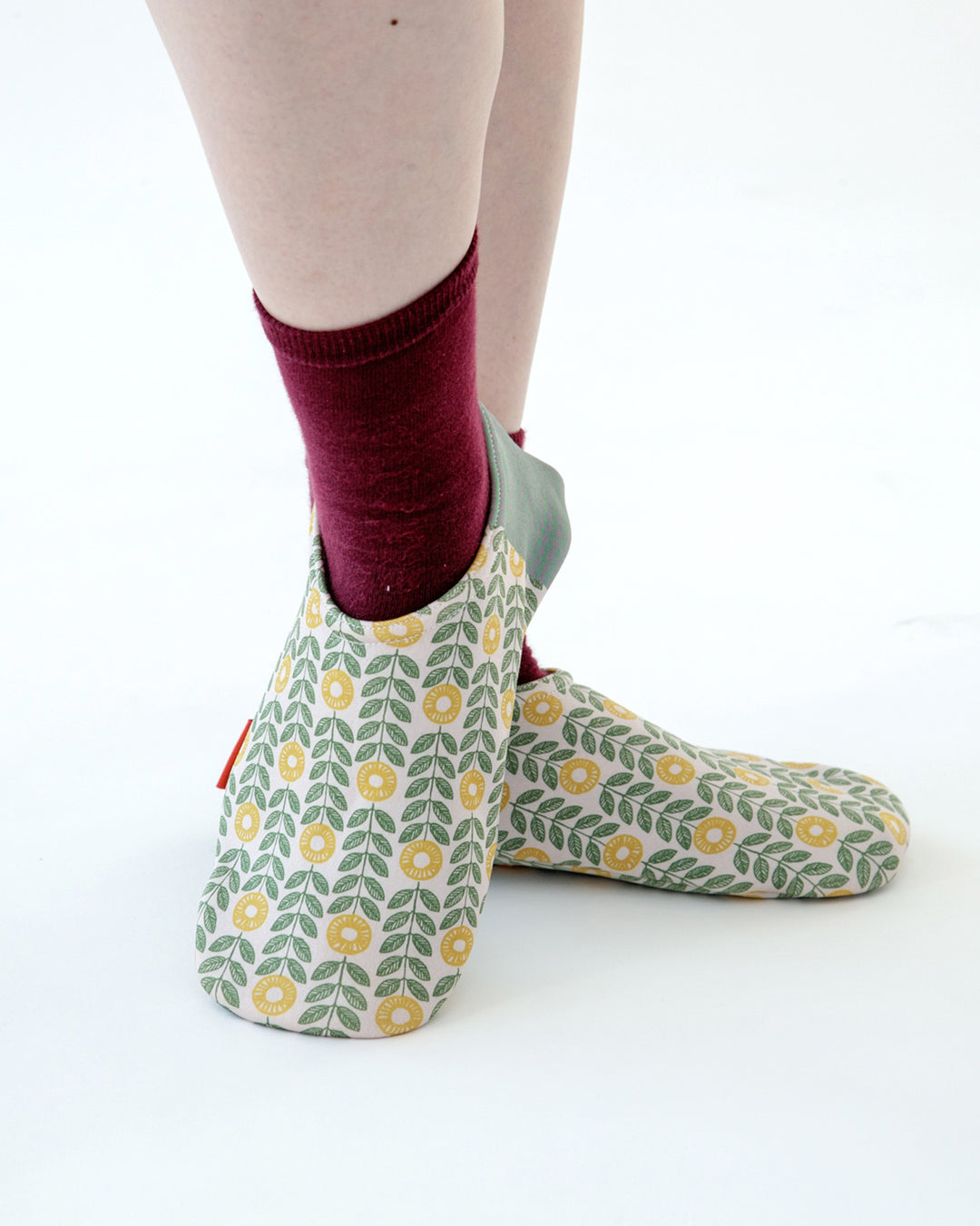 Bisque, CDF Etendue, Muffle Cover Socks, Yellow Flowers