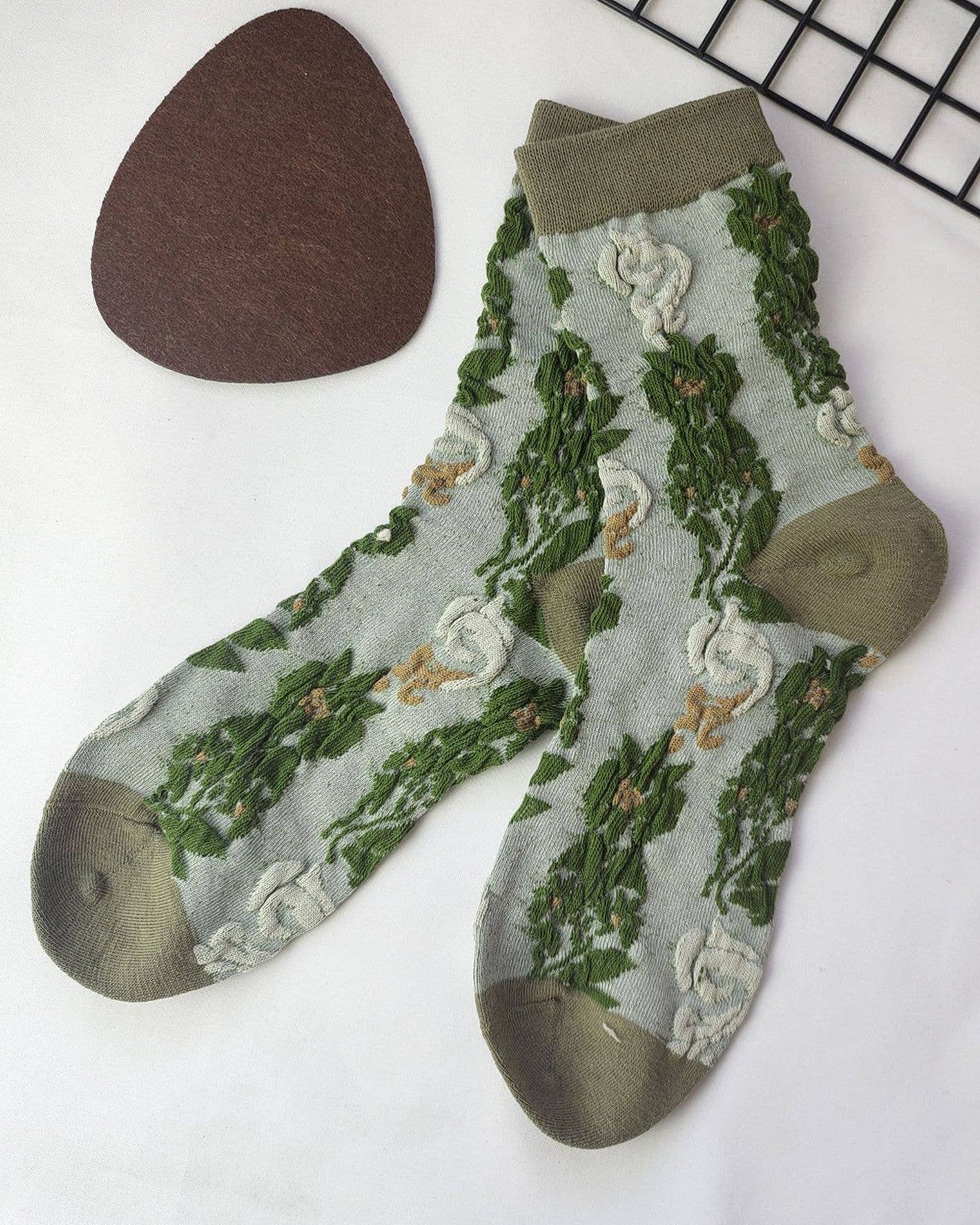 Tourtiwi, Retro Green Floral Pattern, Crew Socks