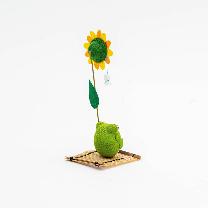 U PLUS INC, Ryukodo Frog and Sunflower Figurine