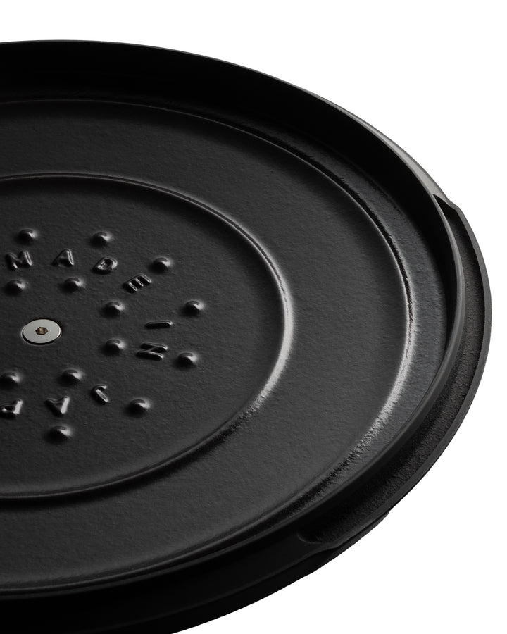 Oven Pot 2.0, Vermicular, Round Knob Lid &amp; Lid Stand, Matte Black, 18cm