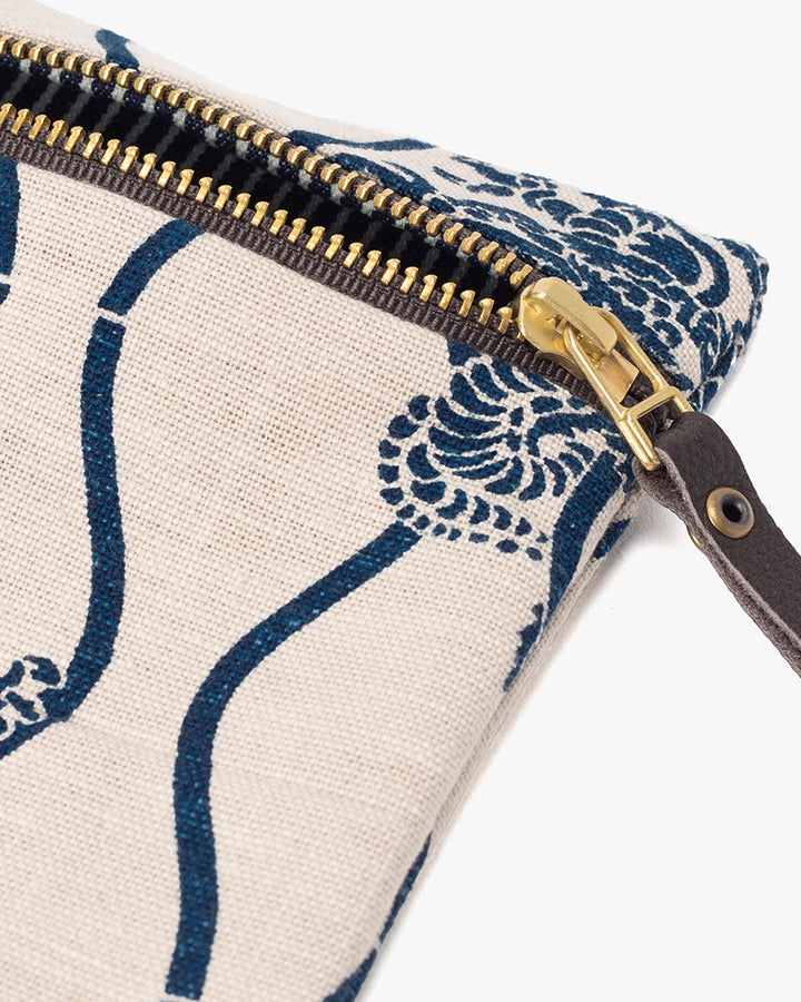 Kiriko Original Flat Zipper Pouch, Small, Cream Tachiwaku Dragon
