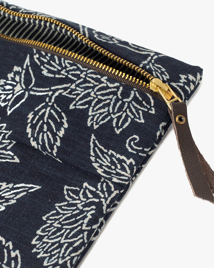 Kiriko Original Flat Medium Zipper Pouch, Indigo Katazome