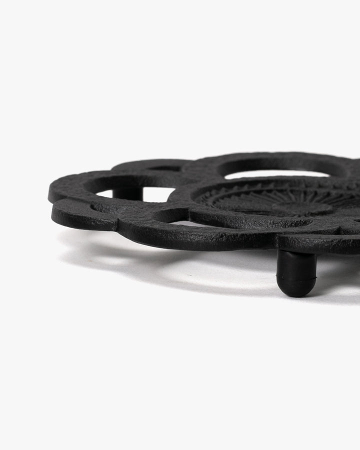 Metal Trivet, Oitomi, Plum, Black
