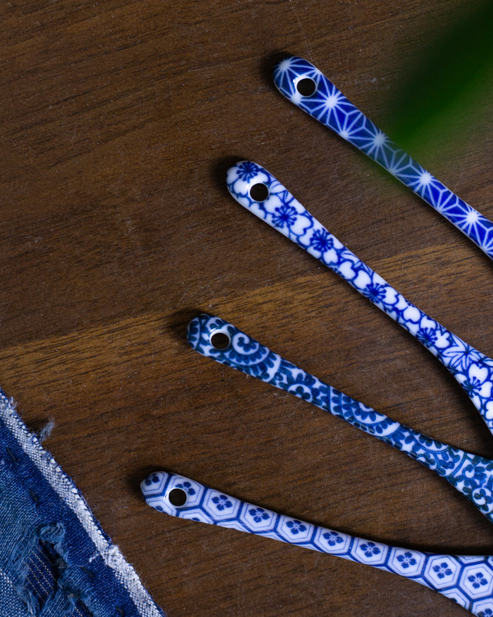 Hand-Painted Porcelain Spoon, Ichiyama, Sometsuke, Asanoha