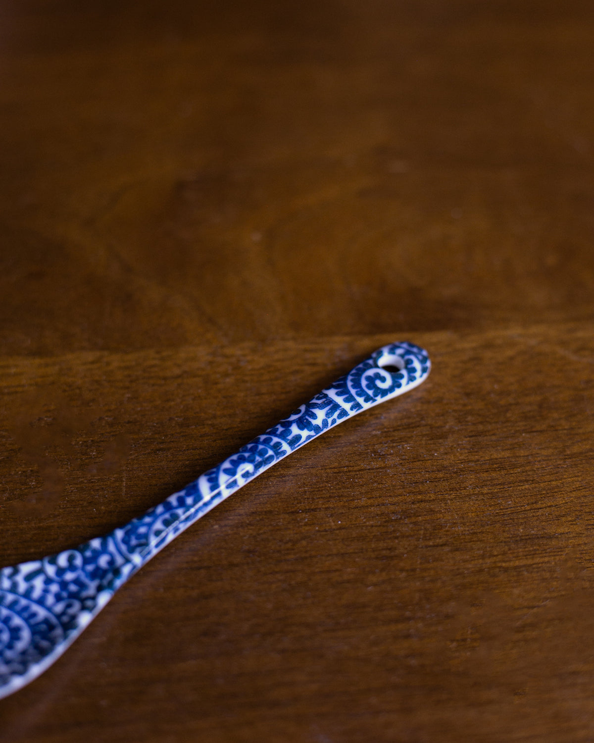 Hand-Painted Porcelain Spoon, Ichiyama, Sometsuke, Karakusa