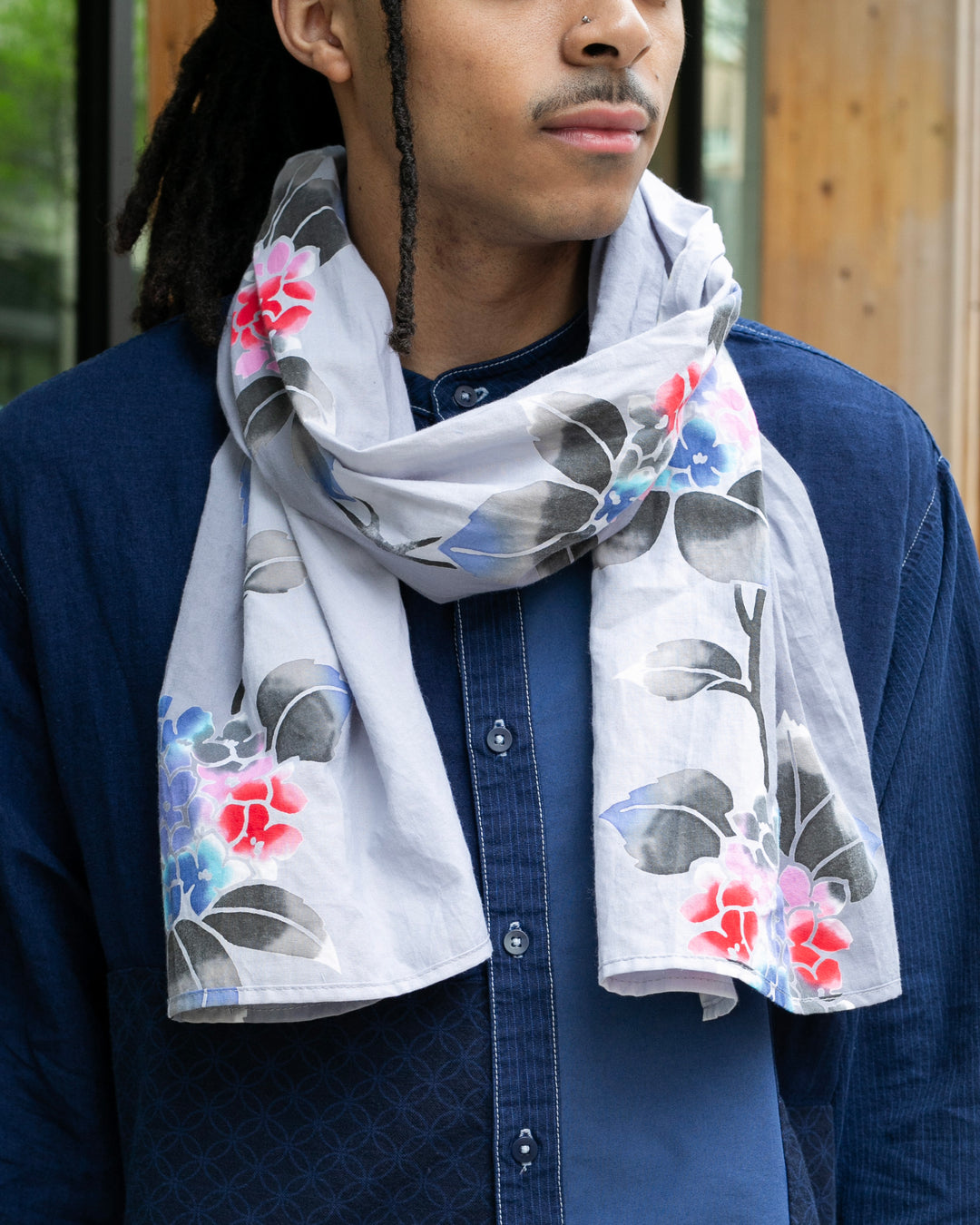 Yukata Scarf, Gray With Flowers