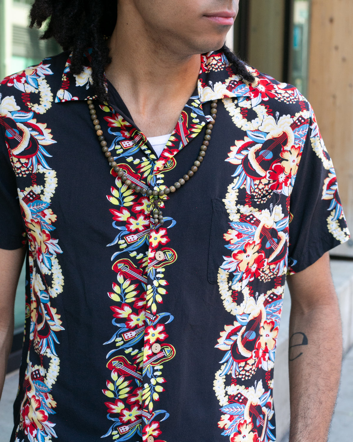 Japanese Repro, Short Sleeve Aloha Shirt, Houston Co. Brand, Black Shima with Red and Yellow Floral