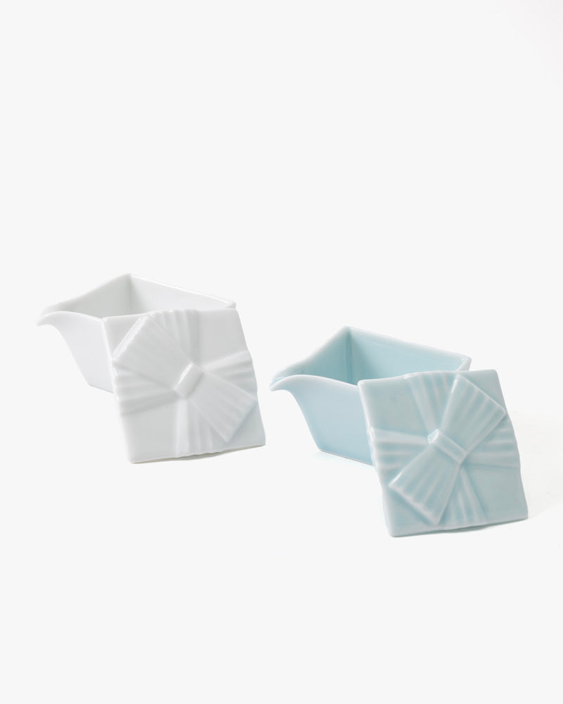 Pitcher, Masterscraft, With Lid, Ribbon