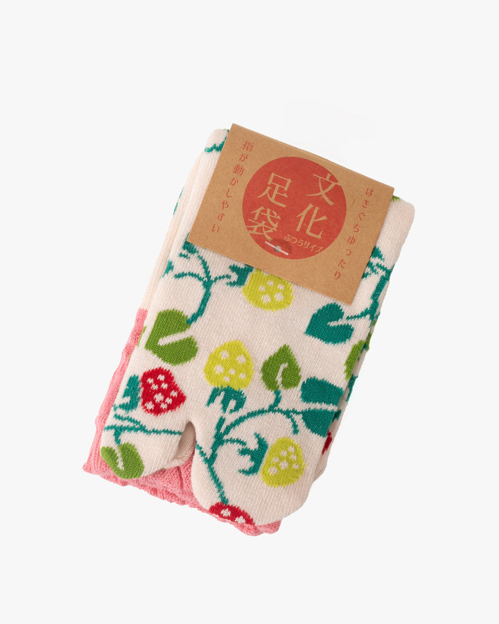 Kurochiku, Tabi Socks, Crew, White with Green and Red Berries- S/M
