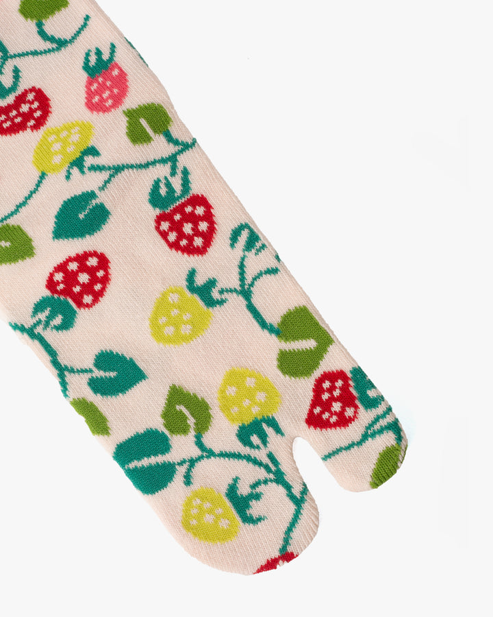 Kurochiku, Tabi Socks, Crew, White with Green and Red Berries- S/M