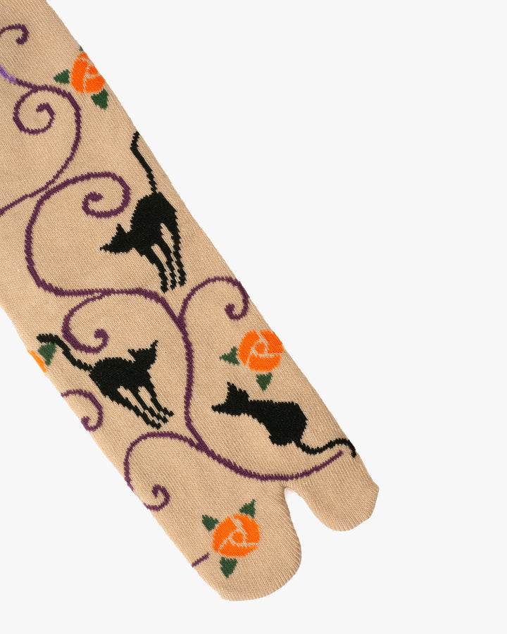 Kurochiku, Tabi Socks, Crew, Beige with Black Cat and Orange Flowers- S/M