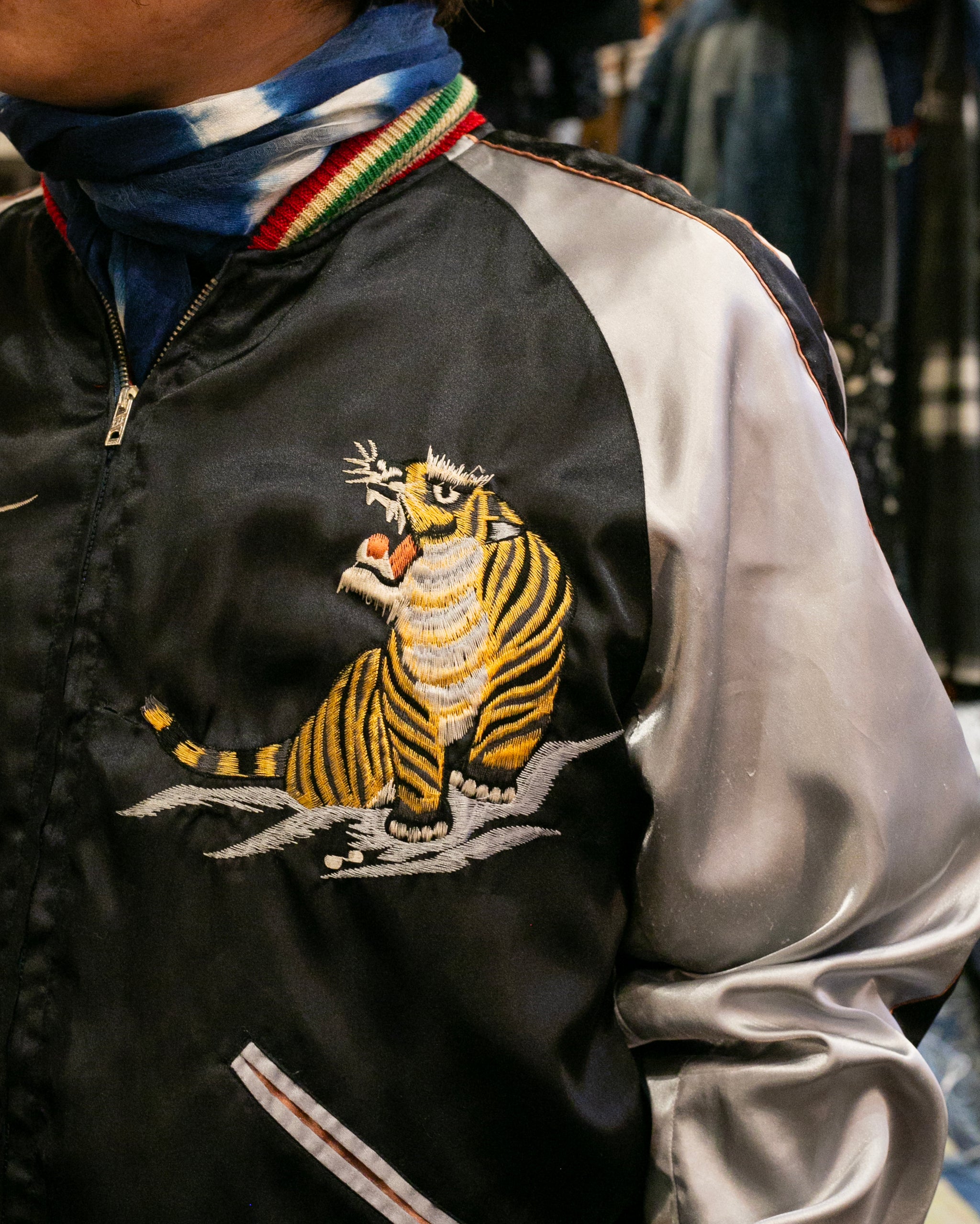 Japanese Repro Souvenir Jacket, Reversible, L, Black with Tiger