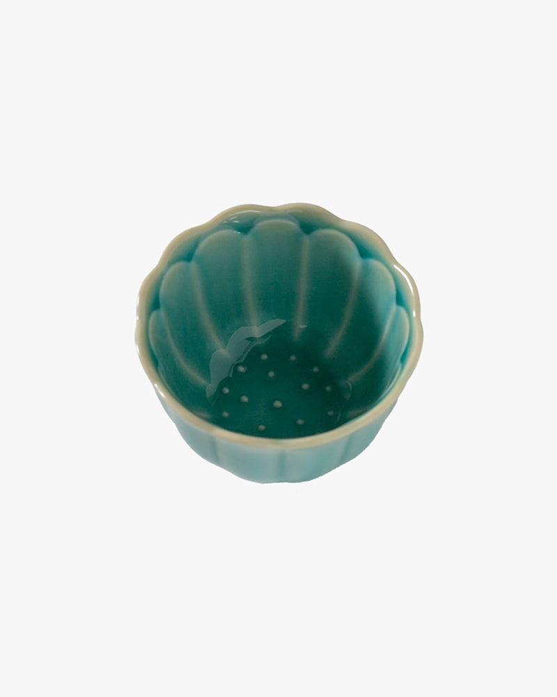 Small Flower Cup, Bisque