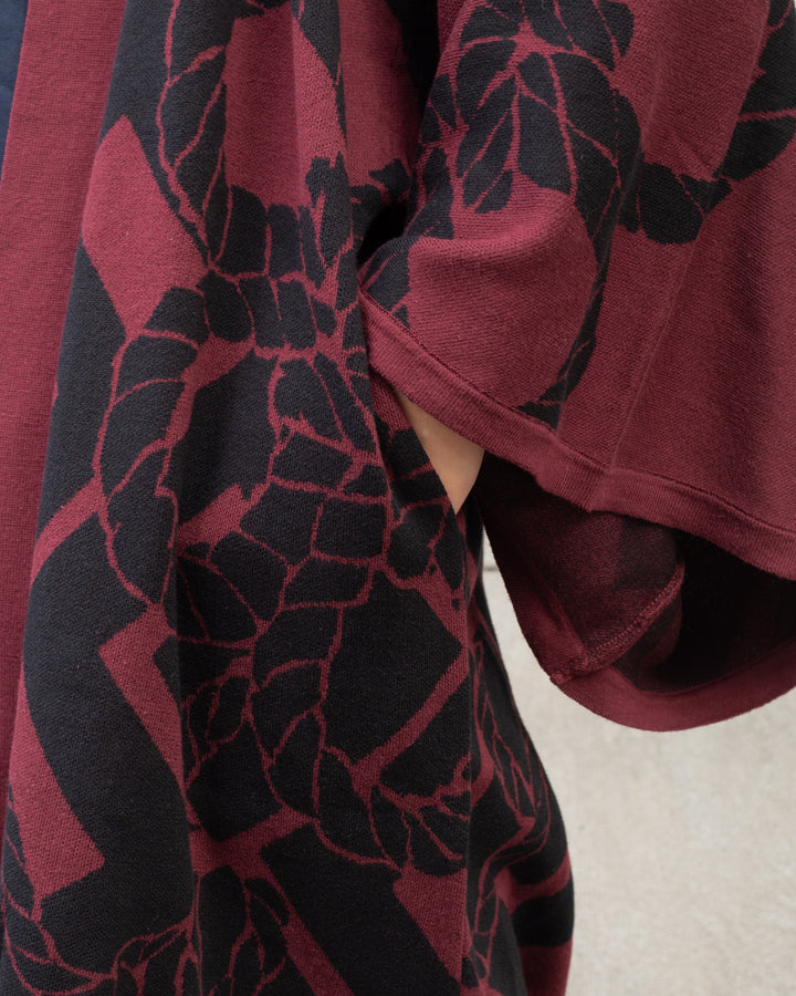 Wa-Modern, Cardigan Robe, Burgundy with Black Nawa