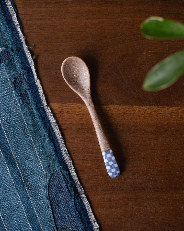 Shigaraki Hand-Painted Spoon, Ichiyama, Ichimatsu