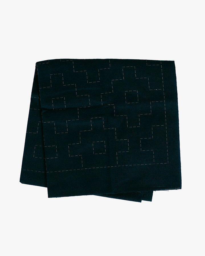 Hana-Fukin Sashiko Sampler, Mutsute-tsunagi, Navy