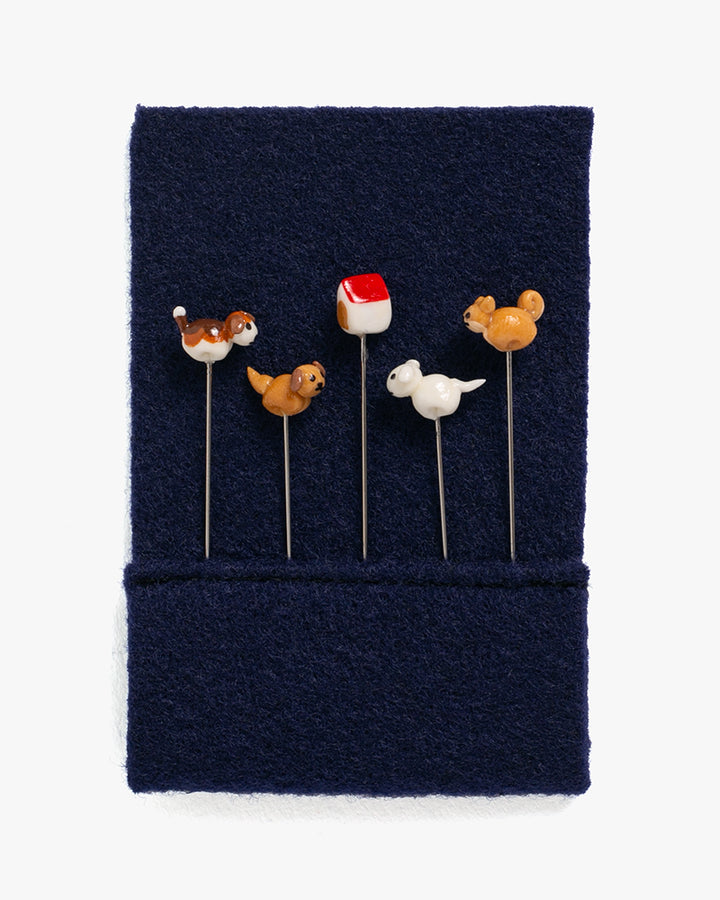 Hiro, Pin with Cushion, Dogs
