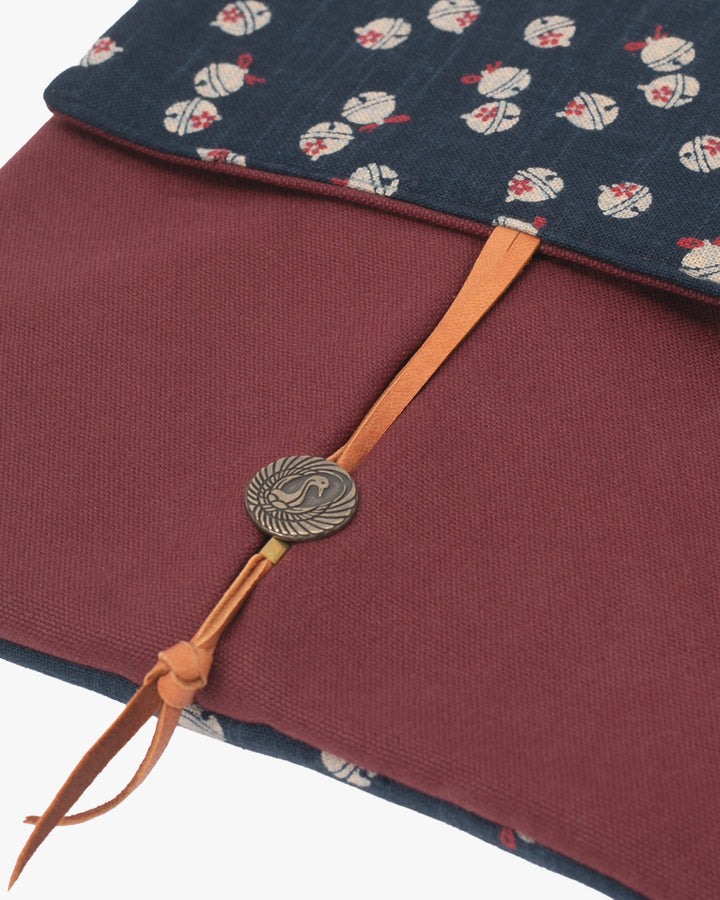Kiriko Original iPad Cover, Suzu with Solid Burgundy