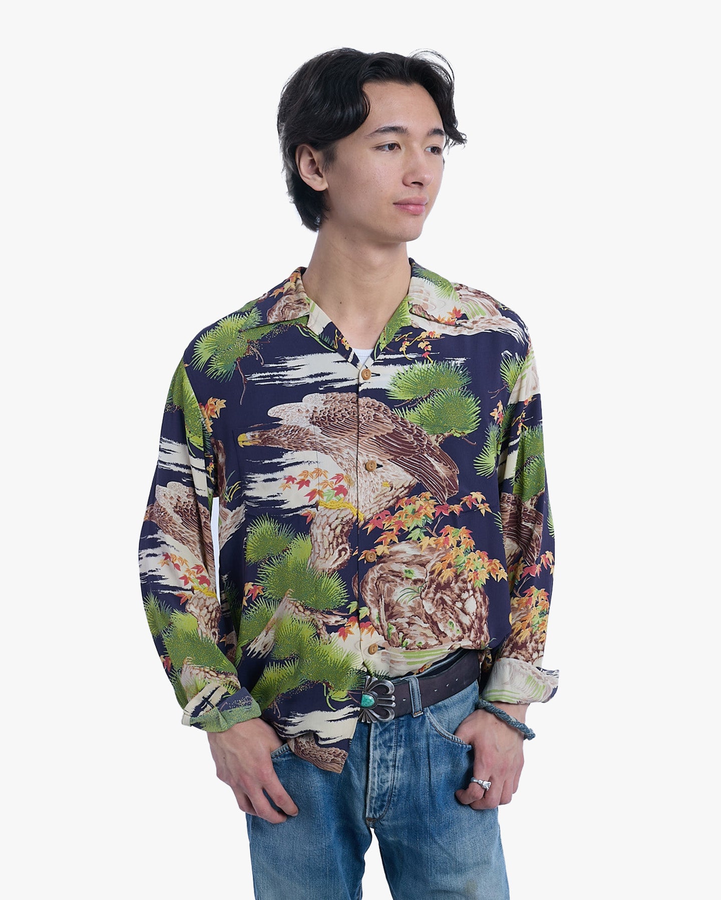 Japanese Repro Long-Sleeve Shirt, L, Toyo, Eagle with Branches and Autumn Leaves