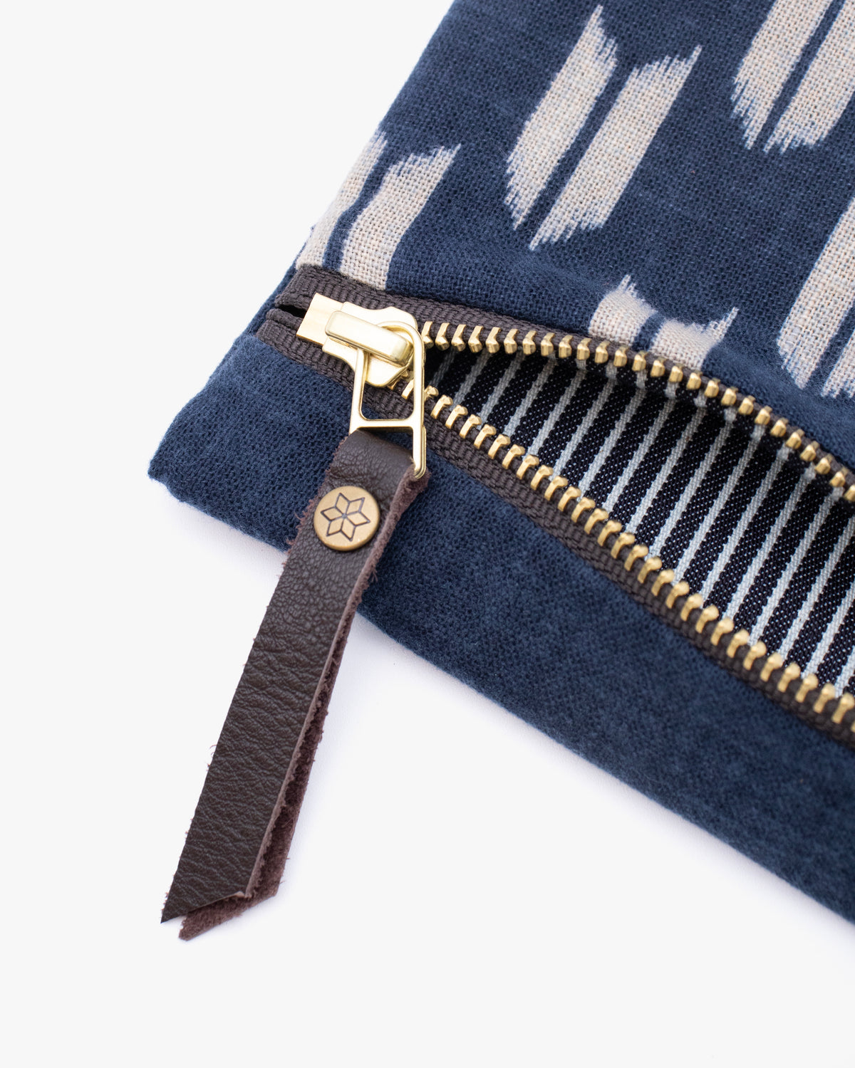 Kiriko Original Flat Medium Zipper Pouch, Two Tone Indigo Yagasuri