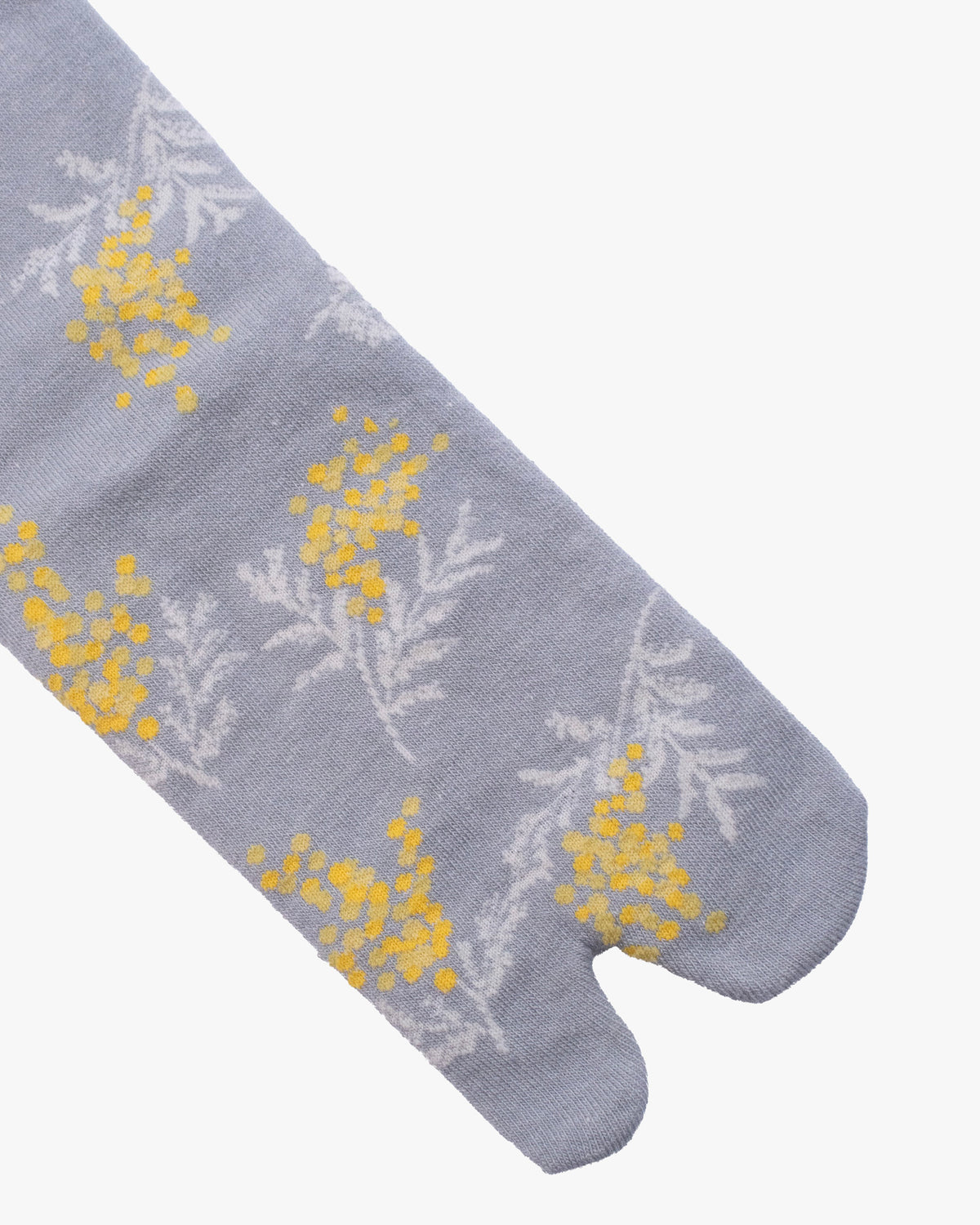 Kurochiku, Tabi Socks, Crew, Gray with Yellow and White Flowers (S/M)
