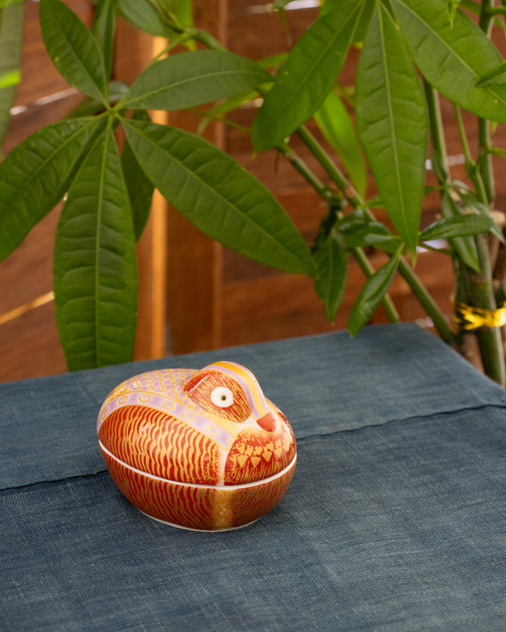 Kouraku Kiln Bowl with Lid, Oshidori, Female
