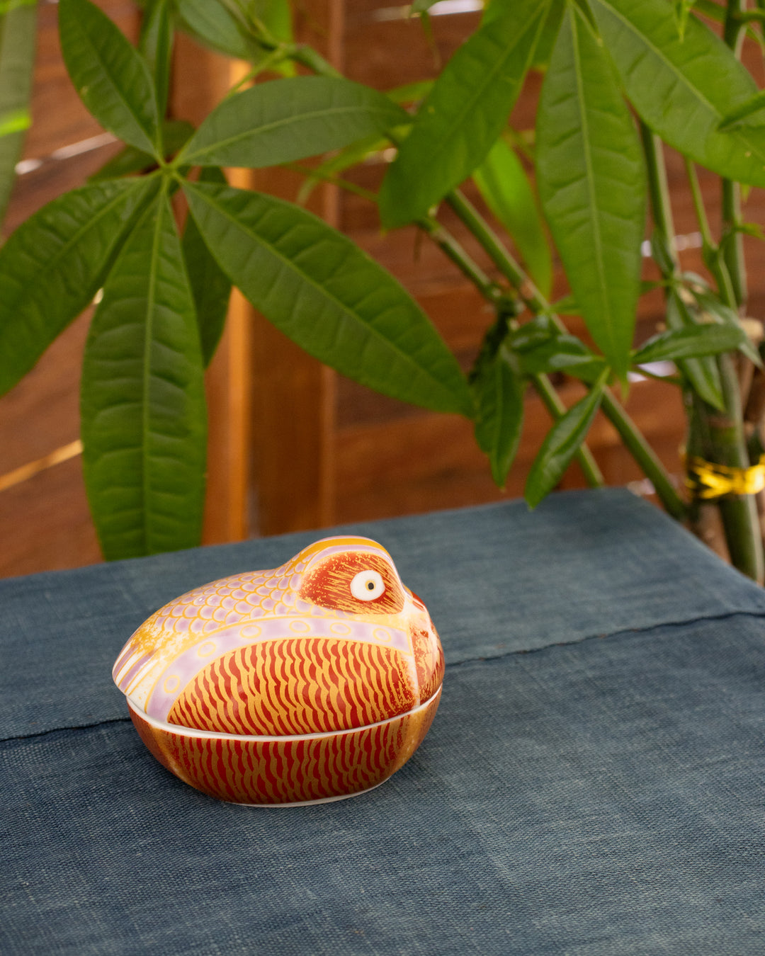 Kouraku Kiln Bowl with Lid, Oshidori, Female