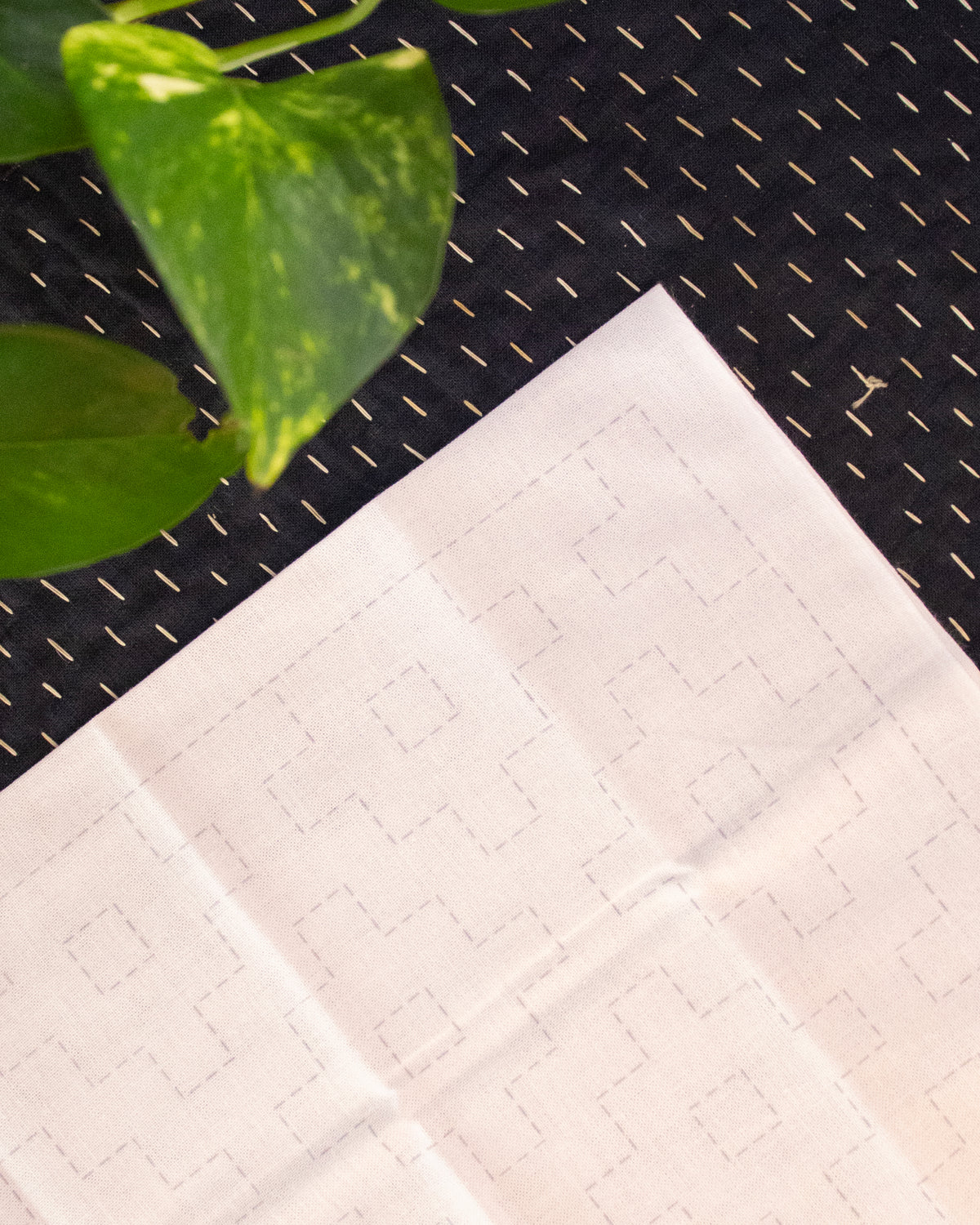 Olympus, Hana-Fukin Sashiko Sampler, Kakinohana, White