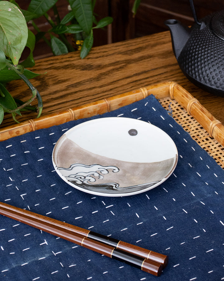 Gyokuyu, Yonsun Plate, Imari Ginsai Namie Mochizuki