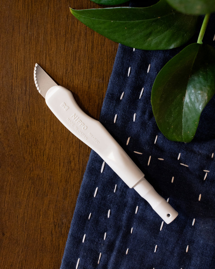 Nippon Chuko, Magic Thread Cutter, White