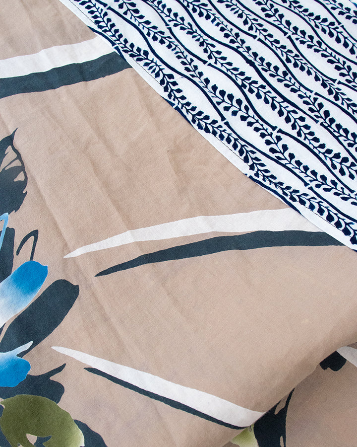 Kiriko Original Scarf, Split Yukata, Wide, Beige with Abstract Flowers