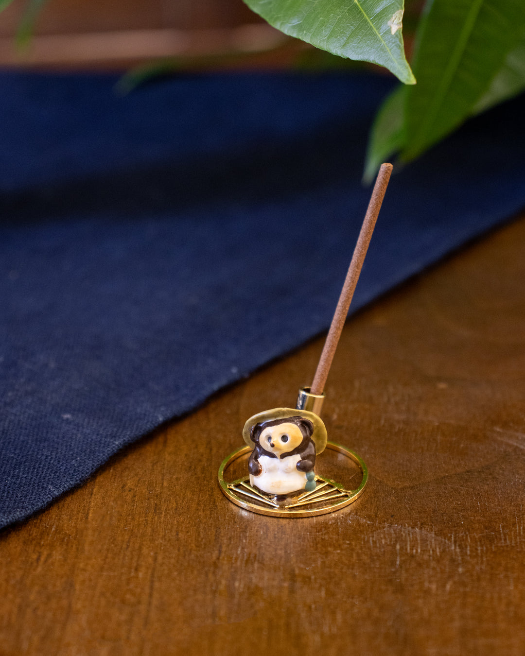 Wa Modern, Incense Holder, Traditional Symbols
