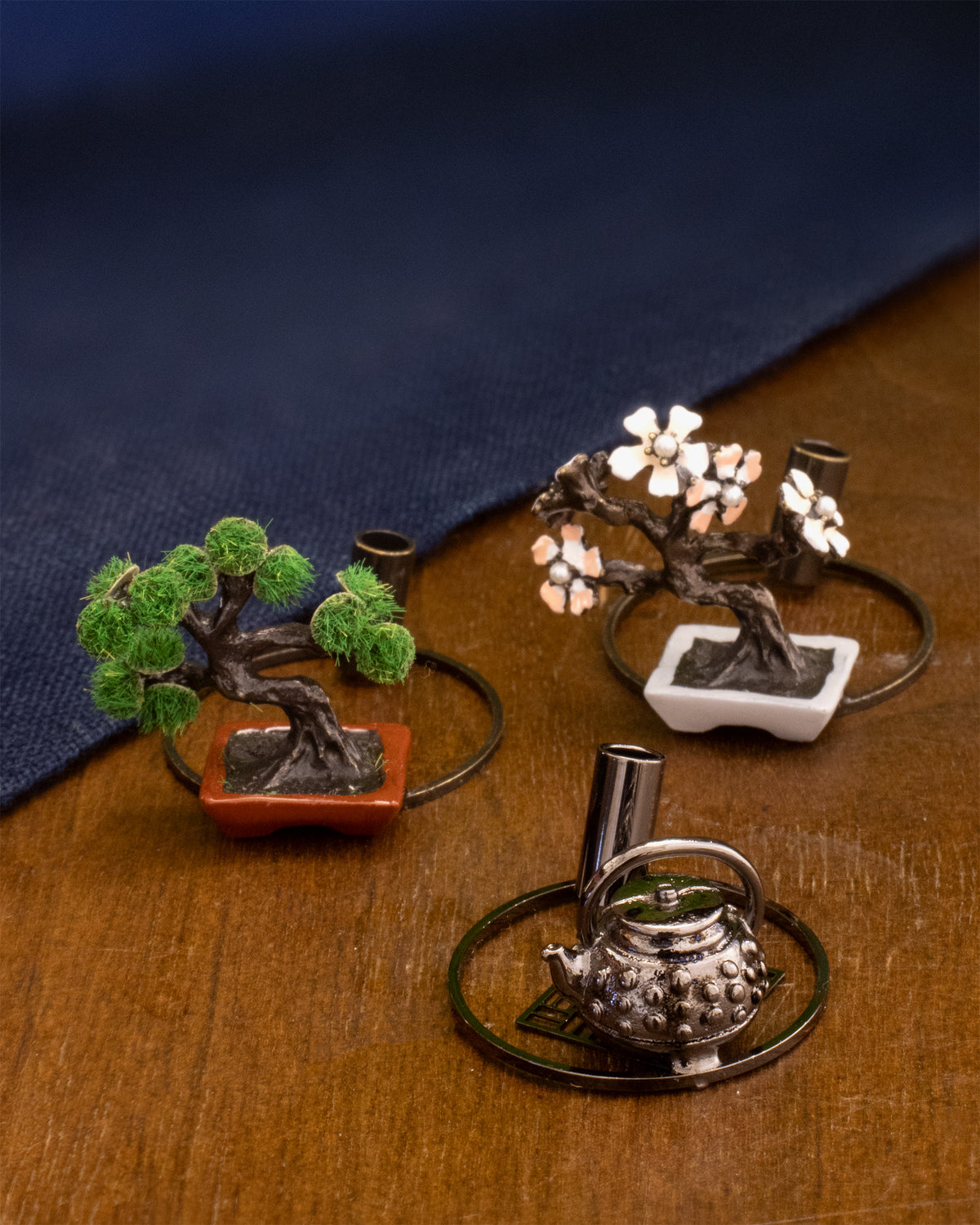 Wa Modern, Incense Holder, Peaceful Symbols