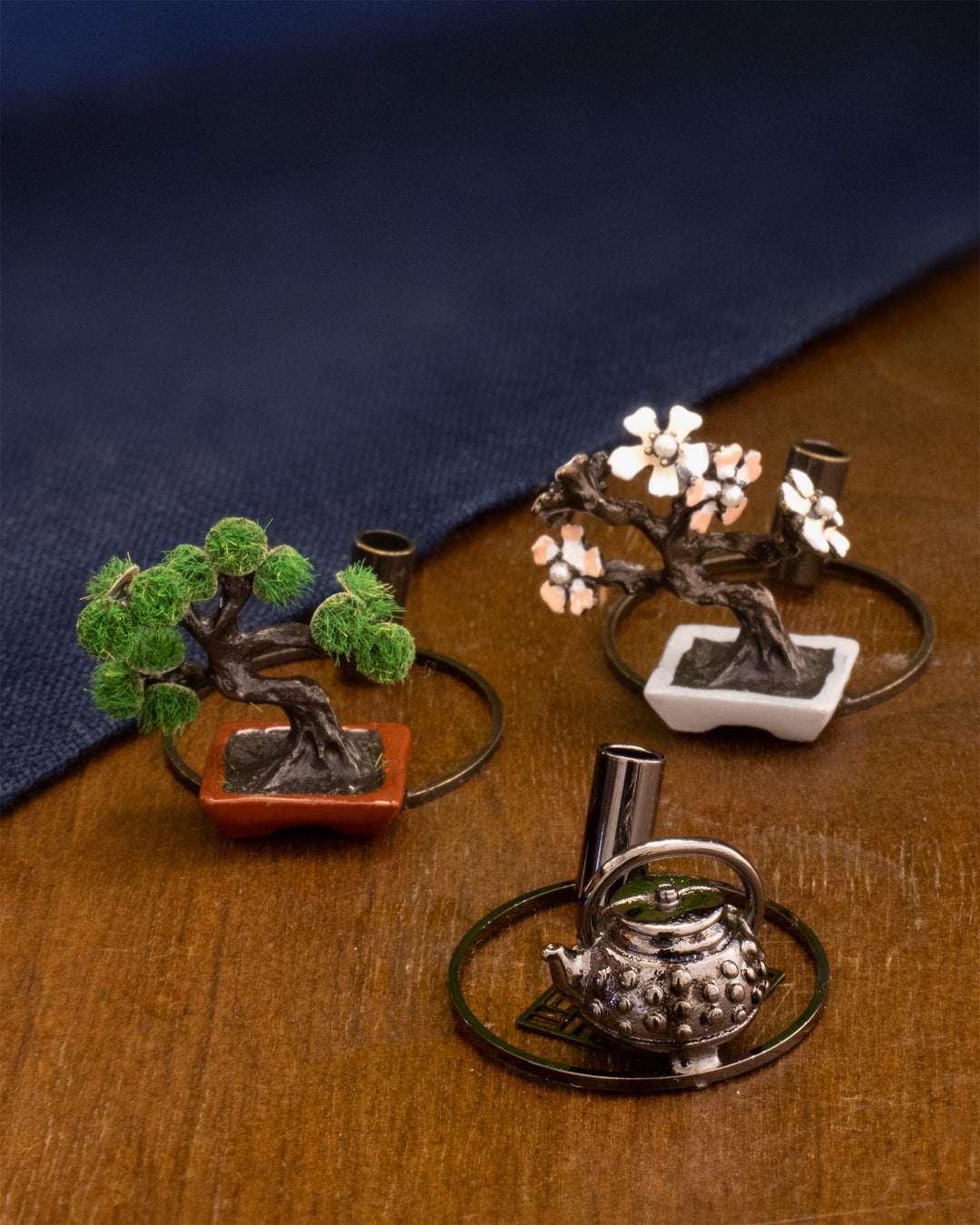 Wa Modern, Incense Holder, Peaceful Symbols