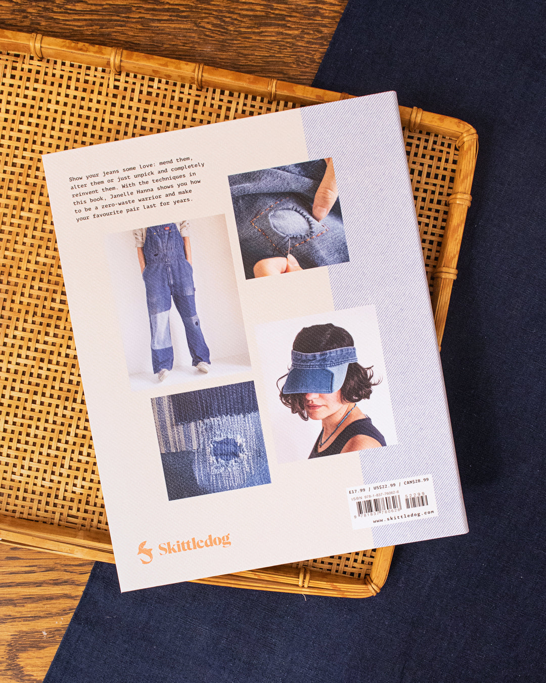 ENG: Jean Genius by Janelle Hanna