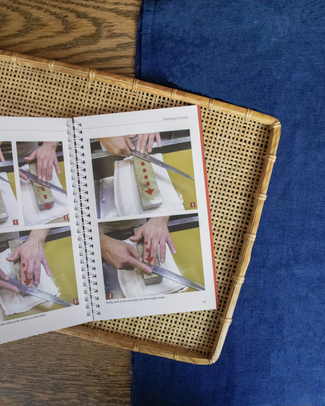 ENG: Japanese Knife Sharpening with Traditional Waterstones