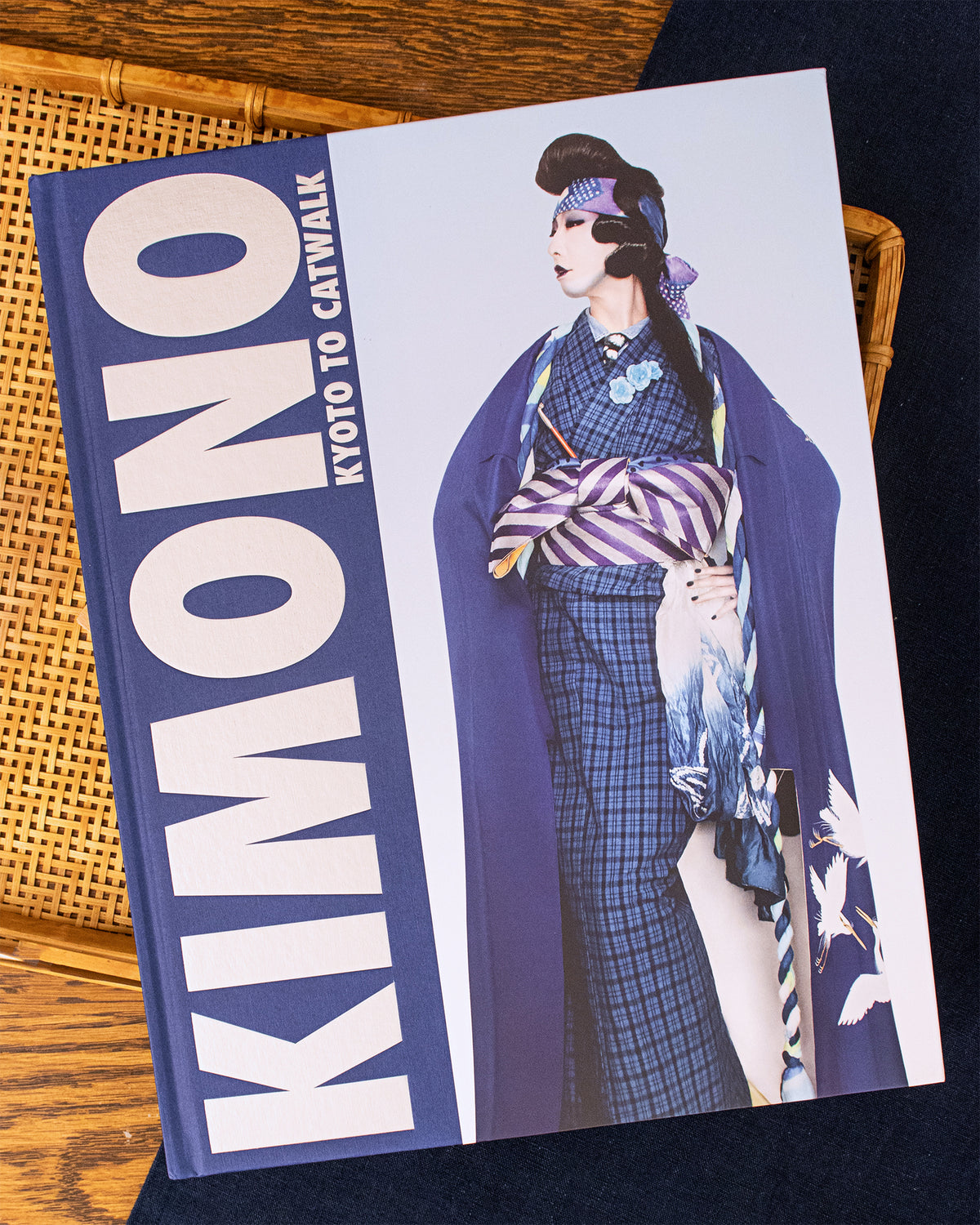 ENG: Kimono: Kyoto to Catwalk by Anna Jackson