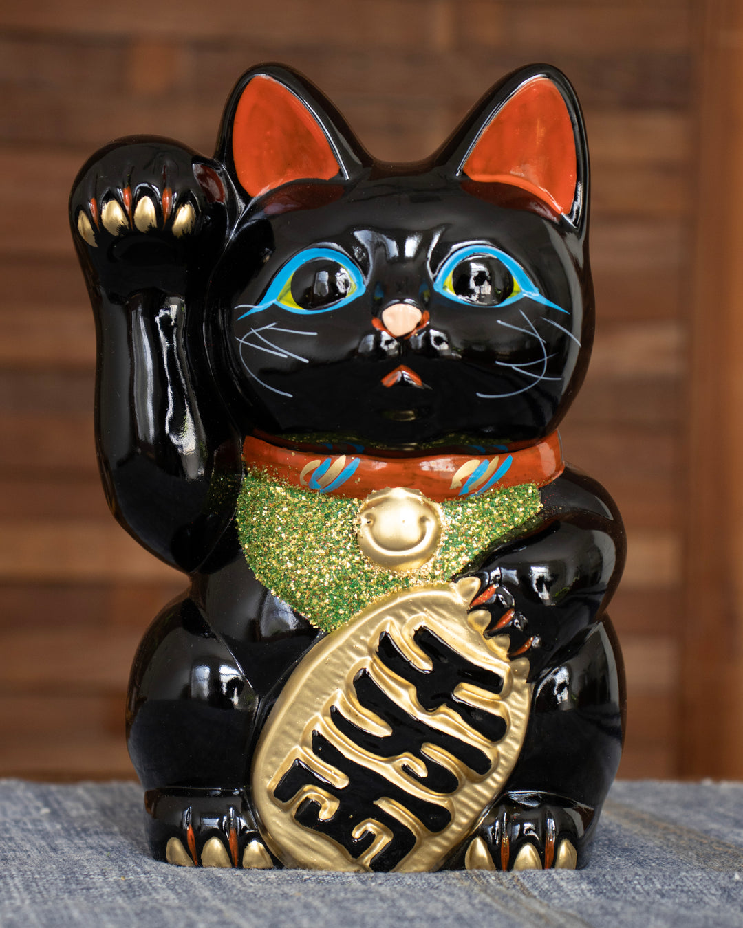 Maneki Neko, Ichiyama, Right Paw, Kuro (Black) No.6