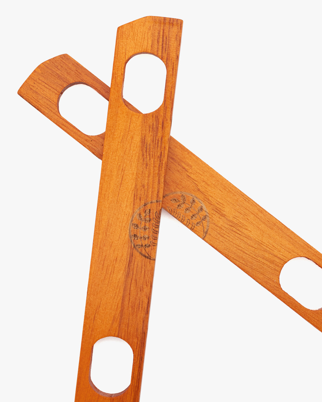 Kiriko Original Furoshiki Wooden Clasp, Tan Finish, Oak Wood
