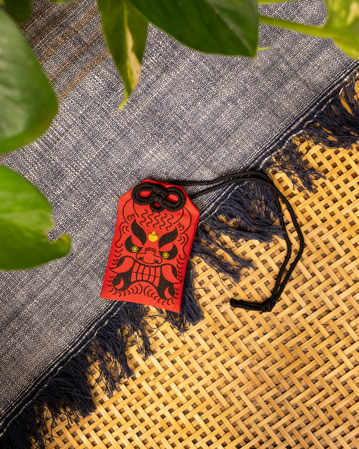 Charm, Oni Series, Aka